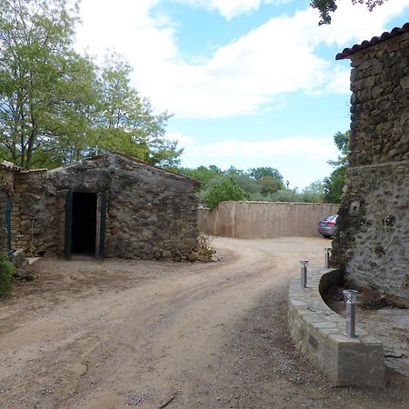 Domaine Des Bruguieres Villa Entrecasteaux Room photo
