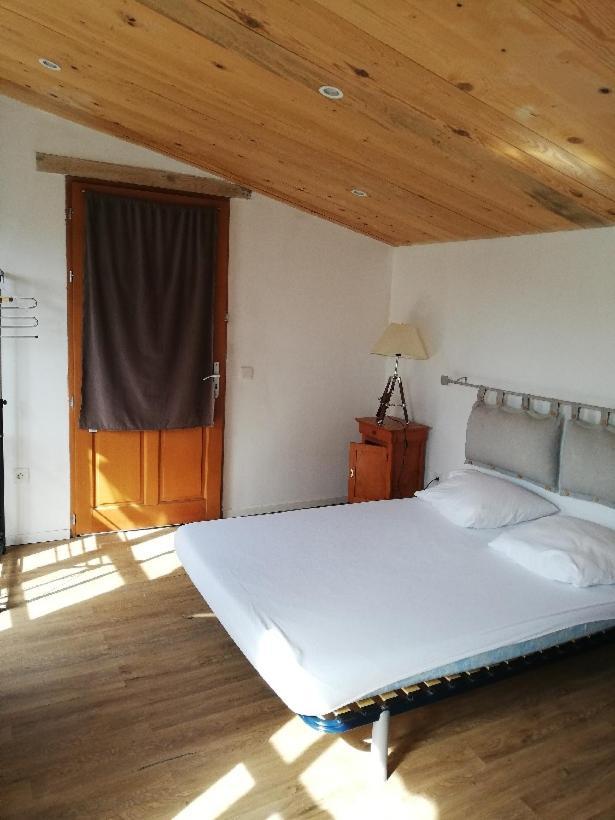 Domaine Des Bruguieres Villa Entrecasteaux Room photo