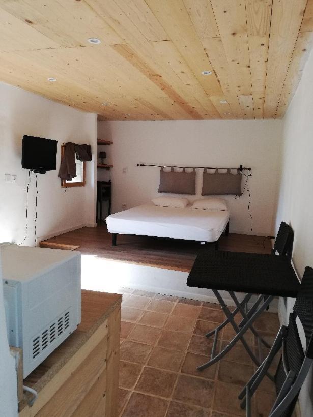 Domaine Des Bruguieres Villa Entrecasteaux Room photo